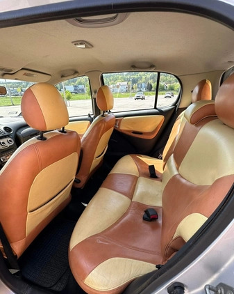 Toyota Yaris cena 7000 przebieg: 148000, rok produkcji 2003 z Rumia małe 277